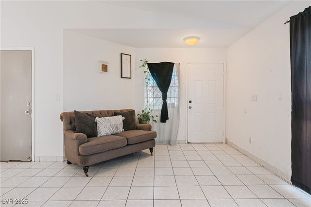 1918 King Hill Street, Las Vegas, NV 89106