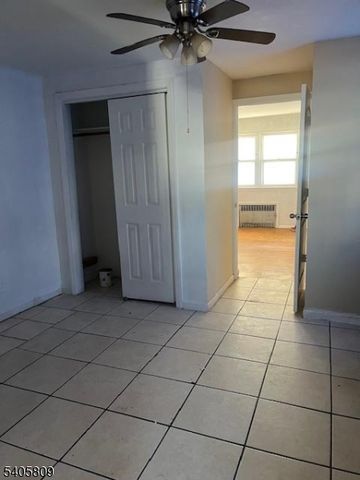 279 New York Ave, Newark City, NJ 07105