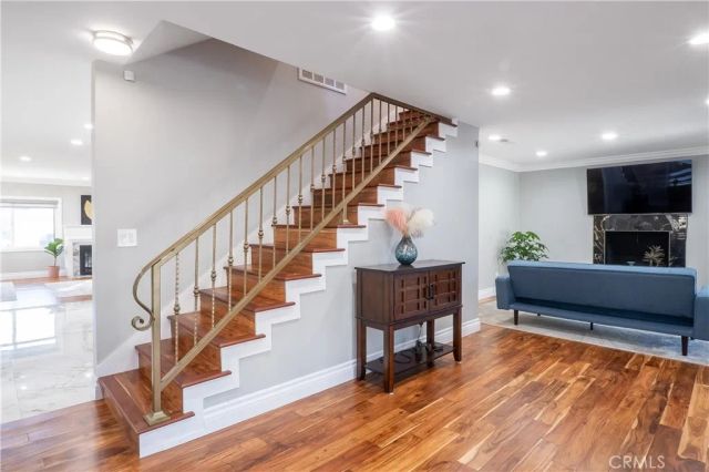 5339 E Greenmeadow, Long Beach, CA 90808