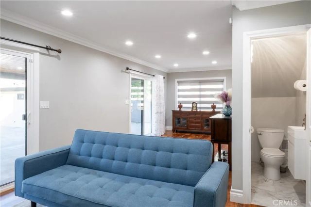 5339 E Greenmeadow, Long Beach, CA 90808