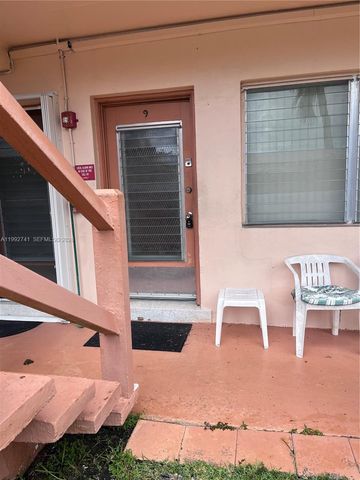 1012 SW 11th Street 9N, Hallandale Beach, FL 33009
