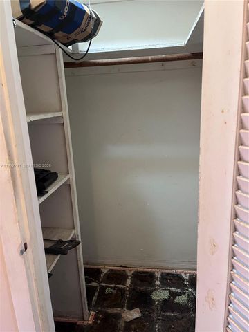 1012 SW 11th Street 9N, Hallandale Beach, FL 33009