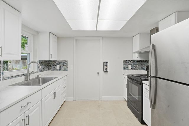 1528 VALENCIA AVENUE, Daytona Beach, FL 32117