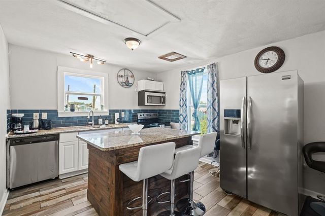 3223 Avenue M, Galveston, TX 77550