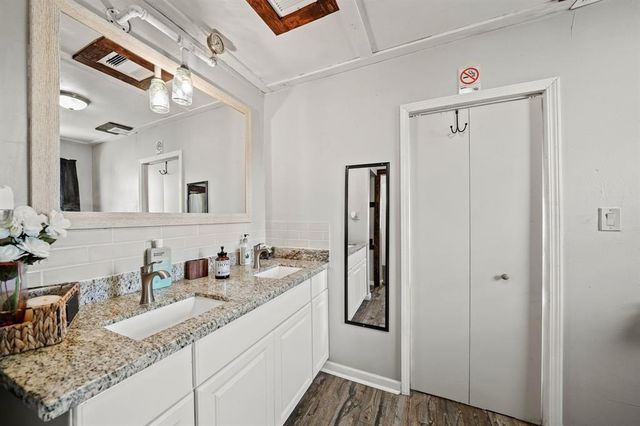 3223 Avenue M, Galveston, TX 77550