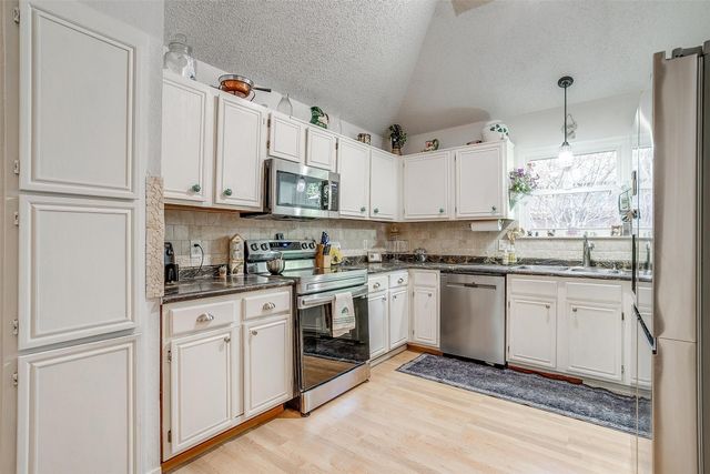 1108 Windy Meadows Drive, Burleson, TX 76028