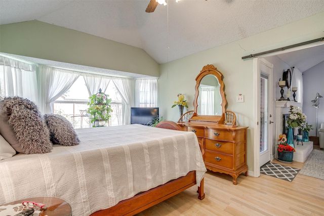 1108 Windy Meadows Drive, Burleson, TX 76028