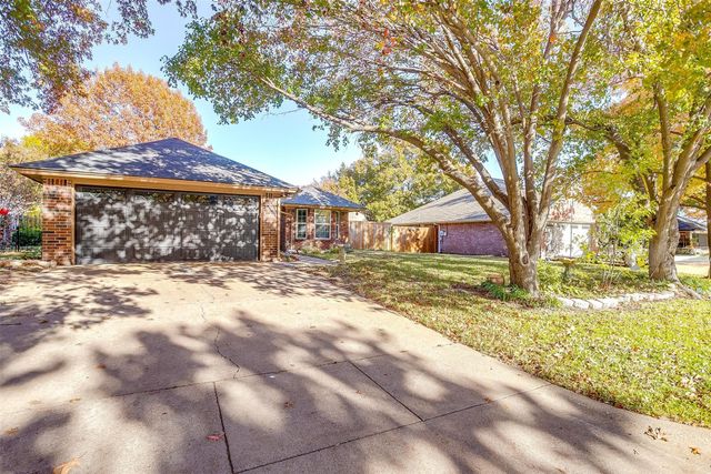 1108 Windy Meadows Drive, Burleson, TX 76028