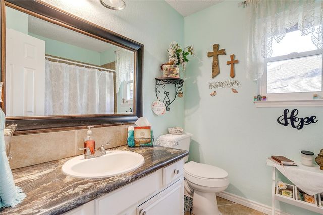 1108 Windy Meadows Drive, Burleson, TX 76028