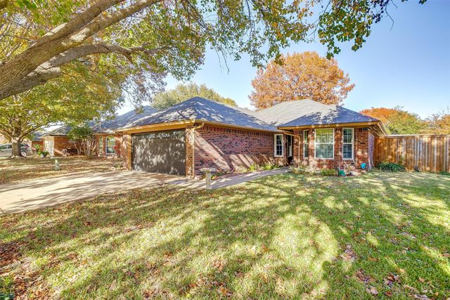 1108 Windy Meadows Drive, Burleson, TX 76028