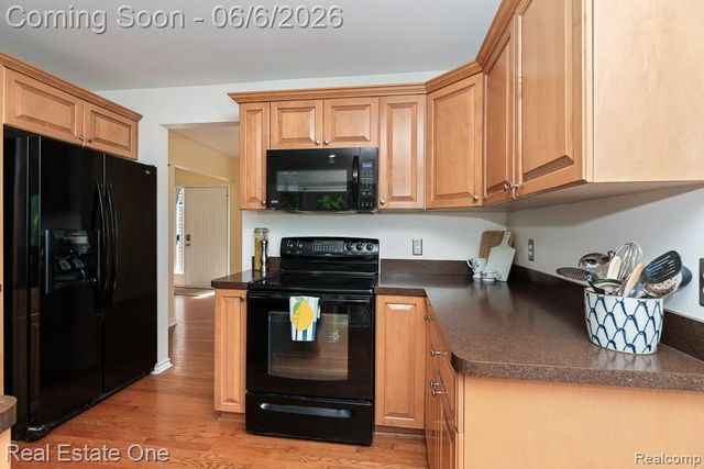 4833 Harding Avenue, Independence Charter Township, MI 48346