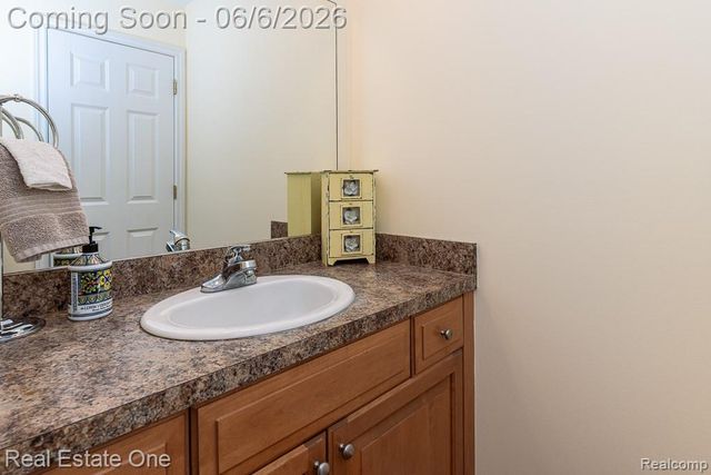 4833 Harding Avenue, Independence Charter Township, MI 48346