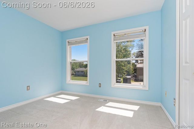 4833 Harding Avenue, Independence Charter Township, MI 48346