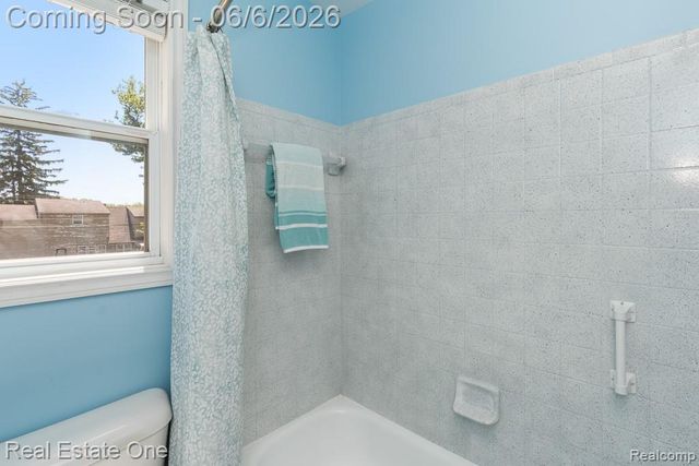 4833 Harding Avenue, Independence Charter Township, MI 48346