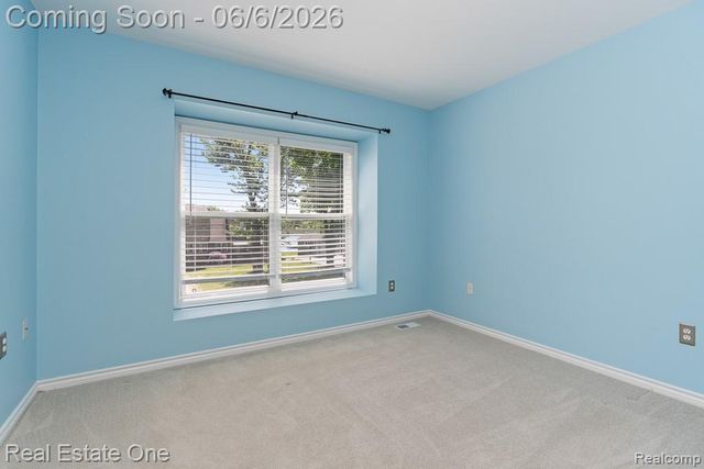 4833 Harding Avenue, Independence Charter Township, MI 48346