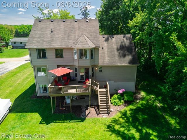4833 Harding Avenue, Independence Charter Township, MI 48346