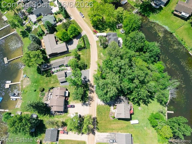 4833 Harding Avenue, Independence Charter Township, MI 48346