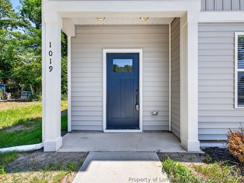 1019 E Harnett Street, Dunn, NC 28334 — photo 3