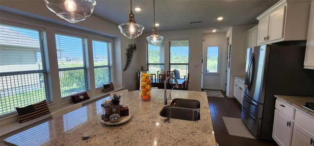 128 Rosebush DR, Liberty Hill, TX 78642