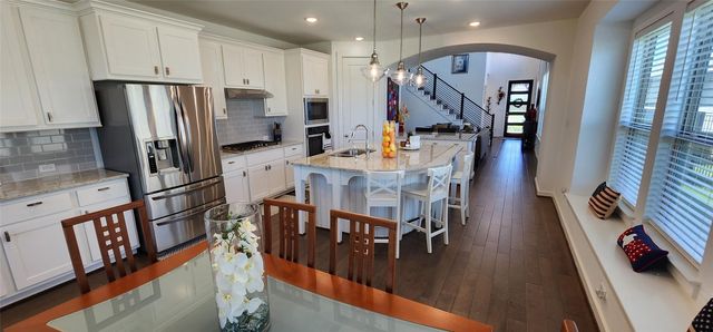 128 Rosebush DR, Liberty Hill, TX 78642