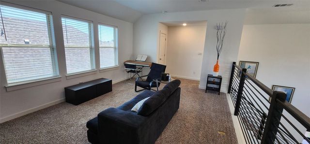 128 Rosebush DR, Liberty Hill, TX 78642