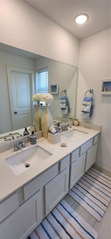 128 Rosebush DR, Liberty Hill, TX 78642