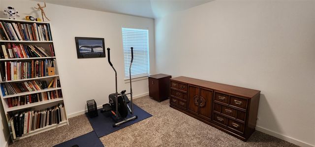 128 Rosebush DR, Liberty Hill, TX 78642