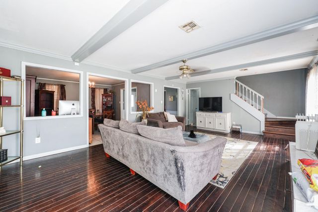 1511 Castlerock Drive, Houston, TX 77090