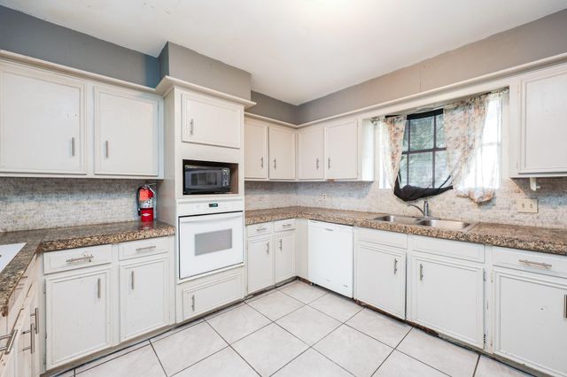 1511 Castlerock Drive, Houston, TX 77090