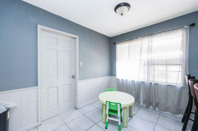 1511 Castlerock Drive, Houston, TX 77090