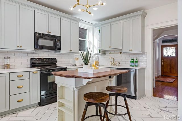 7144 Waterman Avenue, University City, MO 63130