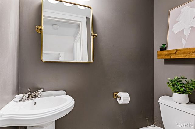 7144 Waterman Avenue, University City, MO 63130