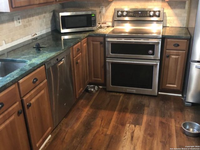 6297 fm 3465, Adkins, TX 78101
