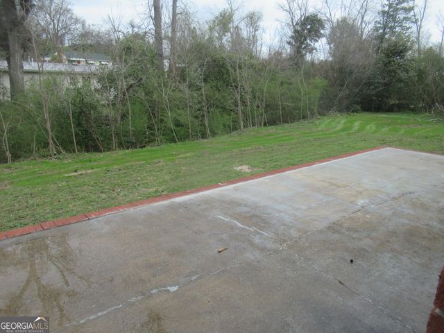 7 Linden Drive, Newnan, GA 30263