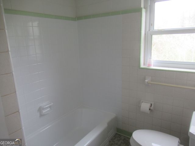 7 Linden Drive, Newnan, GA 30263