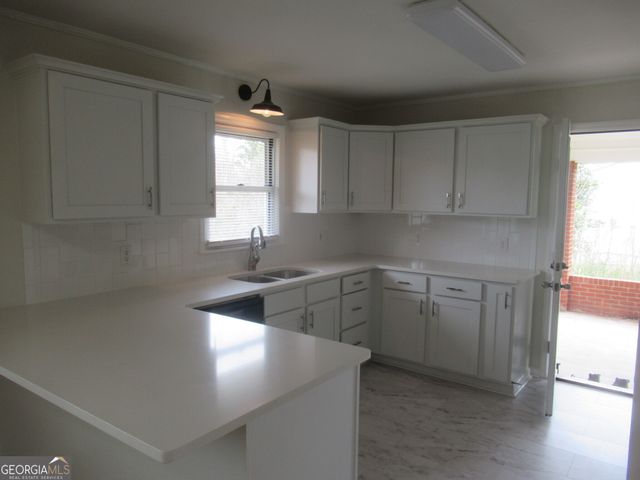 7 Linden Drive, Newnan, GA 30263