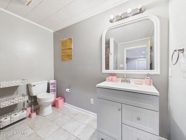 1053 Carolyn Rose Drive, Breaux Bridge, LA 70517