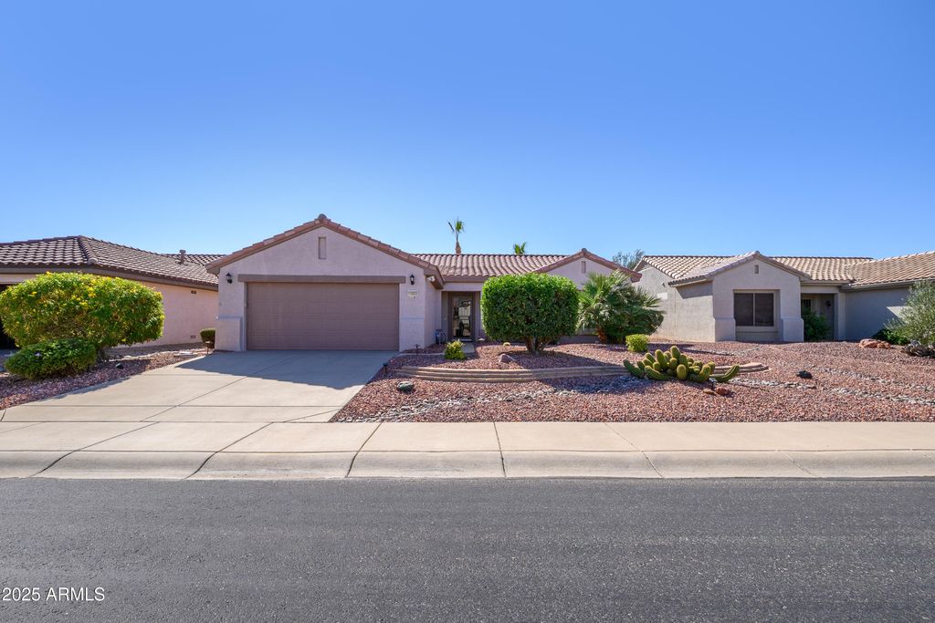 16023 W WILDFLOWER Drive, Surprise, AZ 85374