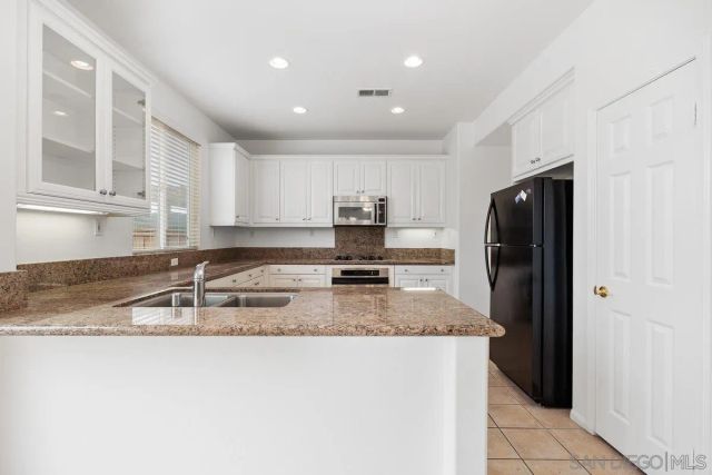 11553 Trailbrook Lane, San Diego, CA 92128