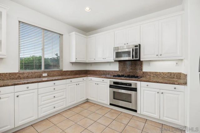 11553 Trailbrook Lane, San Diego, CA 92128