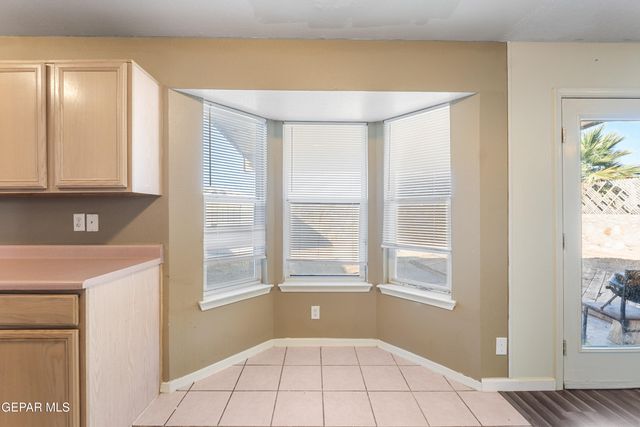 5453 RICK HUSBAND Drive, El Paso, TX 79934