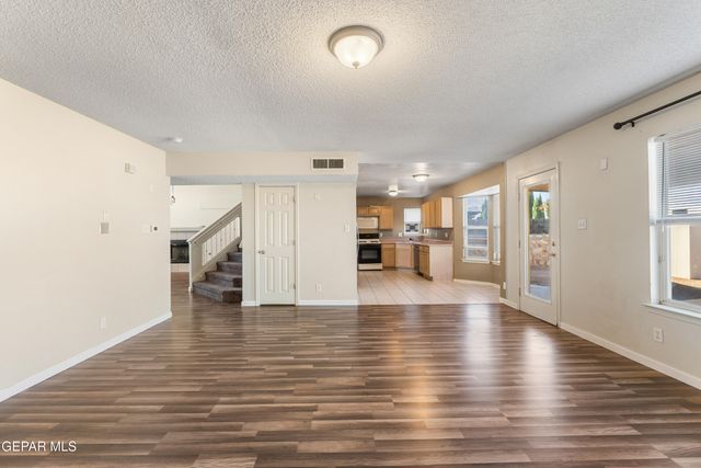 5453 RICK HUSBAND Drive, El Paso, TX 79934