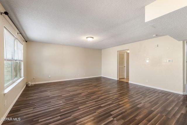 5453 RICK HUSBAND Drive, El Paso, TX 79934