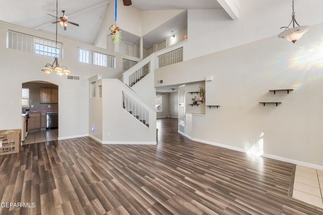 5453 RICK HUSBAND Drive, El Paso, TX 79934