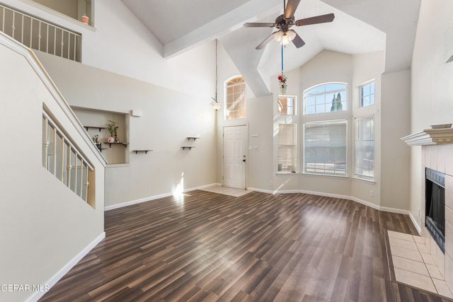 5453 RICK HUSBAND Drive, El Paso, TX 79934