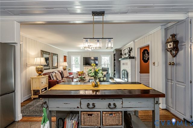 446 Dabneys Mill Rd, Manquin, VA 23106