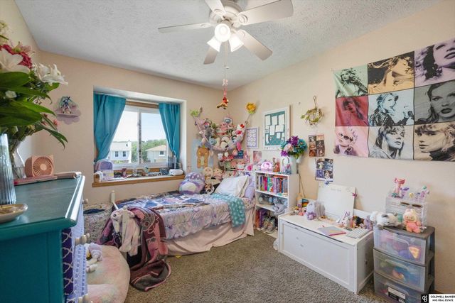 9904 S 9 Circle, Bellevue, NE 68123