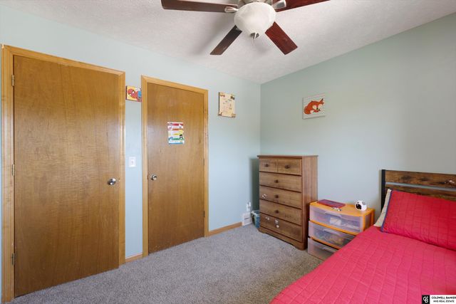 9904 S 9 Circle, Bellevue, NE 68123
