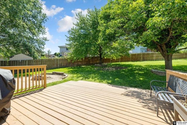 9904 S 9 Circle, Bellevue, NE 68123