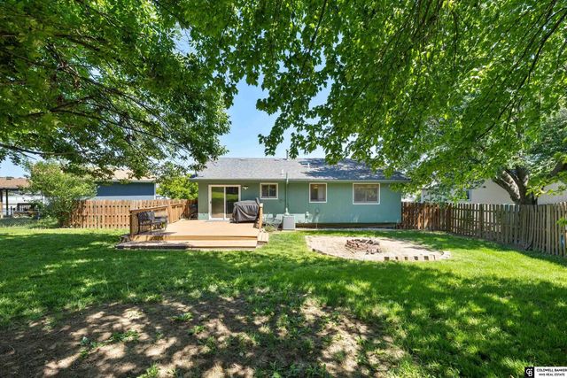 9904 S 9 Circle, Bellevue, NE 68123